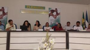 Prefeito e Vice-prefeito e demais autoridades na Câmara de Tarrafas Ceará