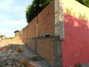 2014-12-04 Prefeitura recupera muro do CERU que caiu durante chuva forte
