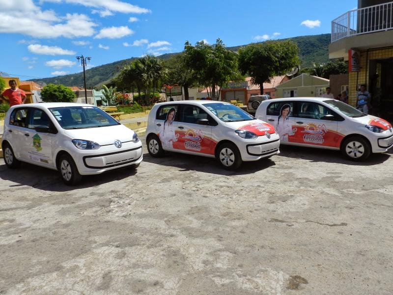 Foto dos carros adquiridos para a Prefeitura de Tarrafas