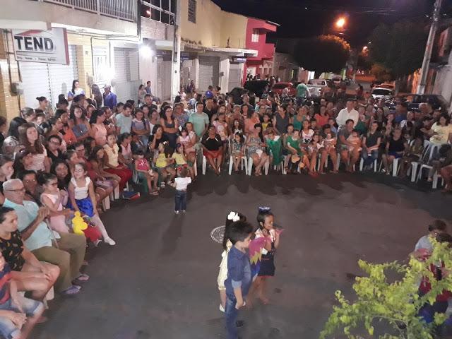 Sarau na praça e realizado na 3ª noite de comemoração da semana do município de Tarrafas 