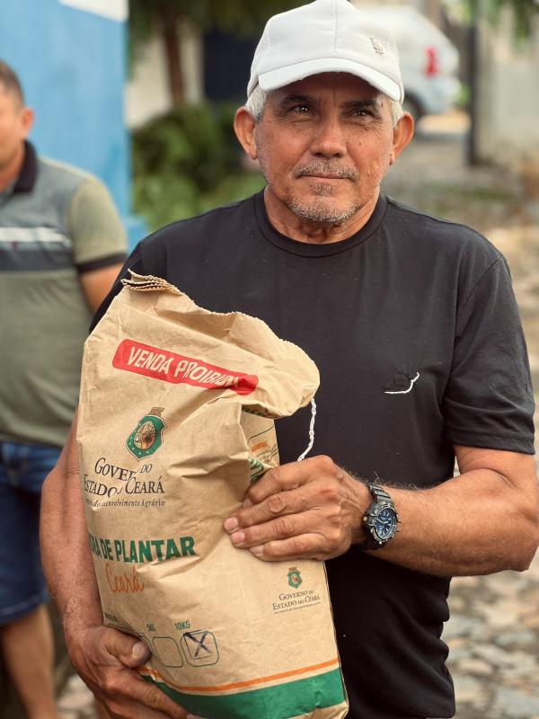 Governo Municipal de Tarrafas inicia a distribuição de sementes do Programa Hora de Plantar.