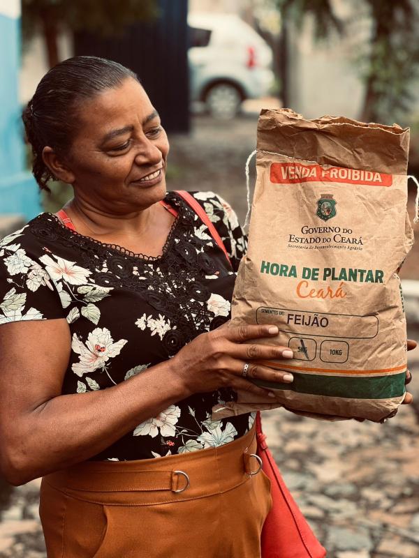 Governo Municipal de Tarrafas inicia a distribuição de sementes do Programa Hora de Plantar.