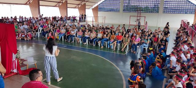 Escola Emília Ferreira Comemora o Dia das Mães.